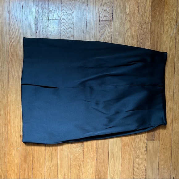 Oscar de la Renta Pencil Skirt - Picture 5 of 8